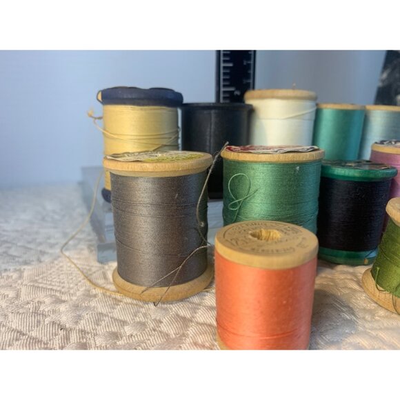 Vintage Sewing thread wood Spools set of 12 #47 - Picture 8 of 10